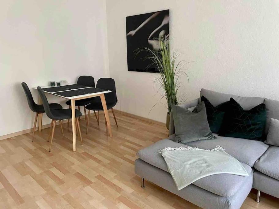 Ein Gemuetlicher Platz Im Gruenderzeitviertel Кемниц Екстериор снимка