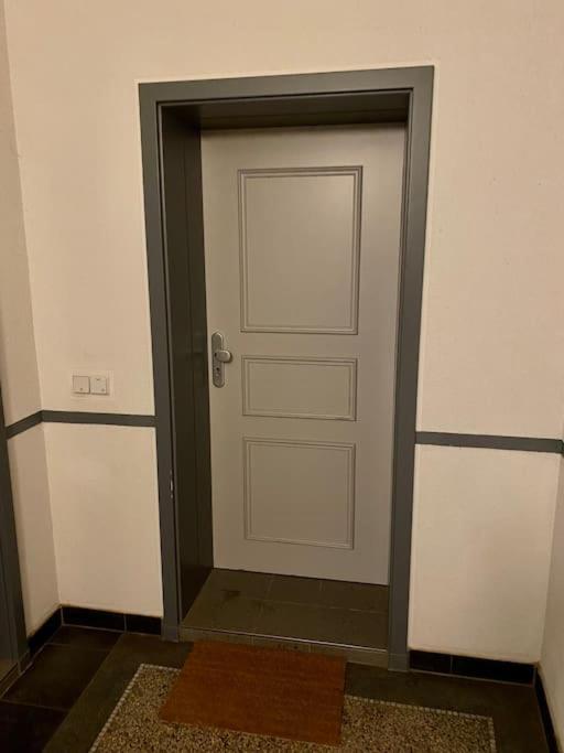 Ein Gemuetlicher Platz Im Gruenderzeitviertel Кемниц Екстериор снимка